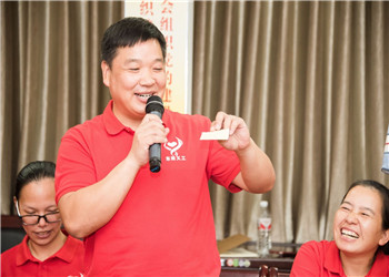 陳斌：公益是一種信仰，何樂不為？