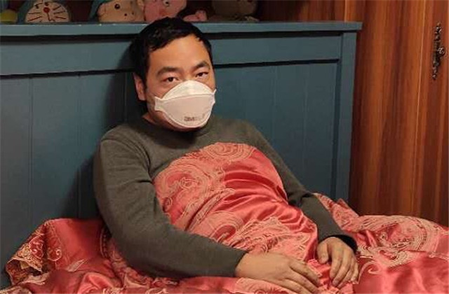 【高光“疫”事】感染不敢回家、排隊(duì)等床位、開水兌米飯—— 趙東：帶著希望和愛 戰(zhàn)斗在春天里