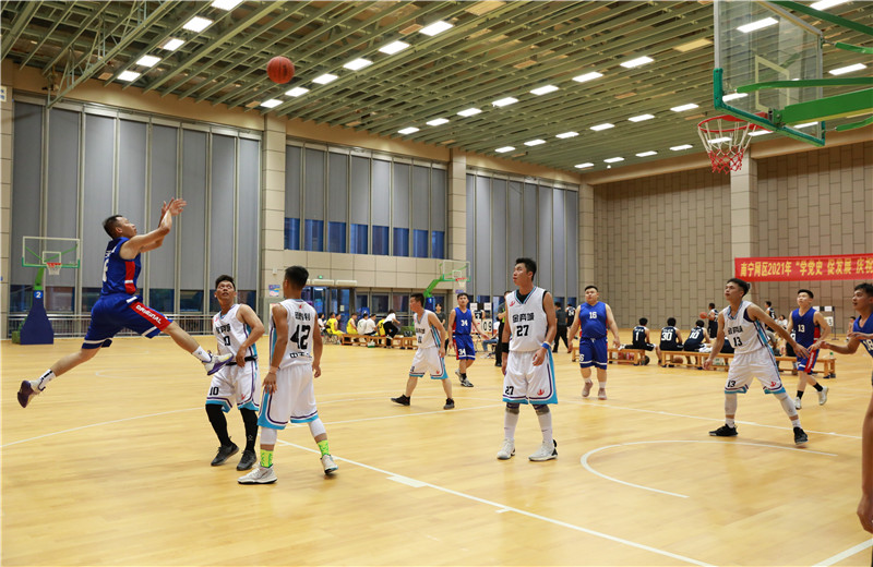 2021年6月，第七屆“安全杯”籃球聯賽在中天八建內部展開，精準的投籃、焦灼的對抗，披上戰(zhàn)服，用熱情戰(zhàn)勝酷暑，用實力征服中天同仁！