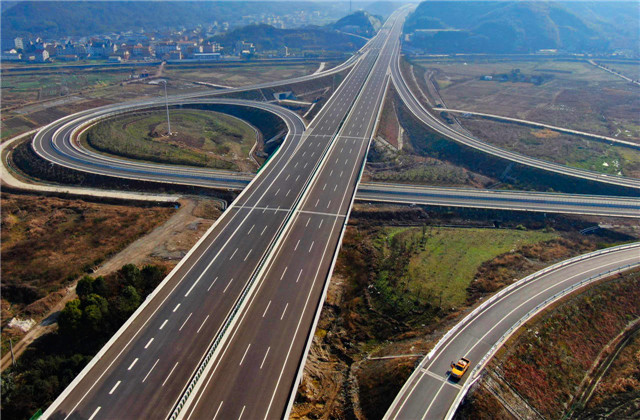 交通集團杭州繞城高速西復線項目杭紹段工程榮獲中國公路建設最高工程質(zhì)量獎“李春獎”