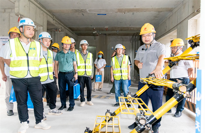 2024年9月20日，由深圳市羅湖區(qū)住建局主辦，中天建設(shè)集團(tuán)承辦的2024年度深圳市羅湖區(qū)裝配式建筑質(zhì)量、安全觀摩活動(dòng)在深圳中學(xué)回遷安置房與人才住房建設(shè)項(xiàng)目舉行。