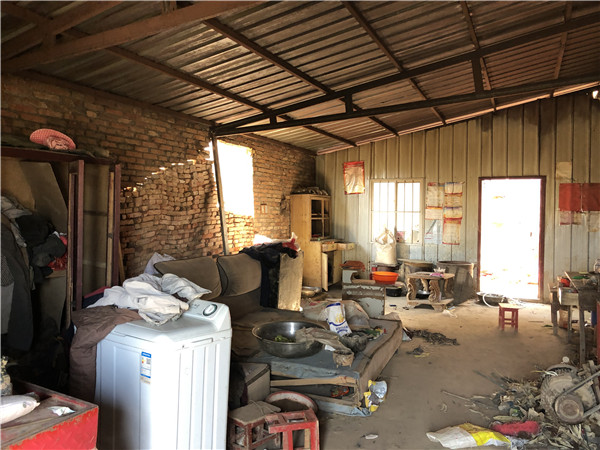 1654734649577850zOZp.jpg 清理改造之前的大廳 (2)_副本.jpg